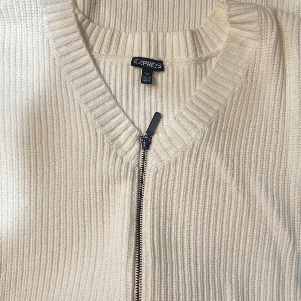 Express O/S Ivory Zipper Sweater - High/Low